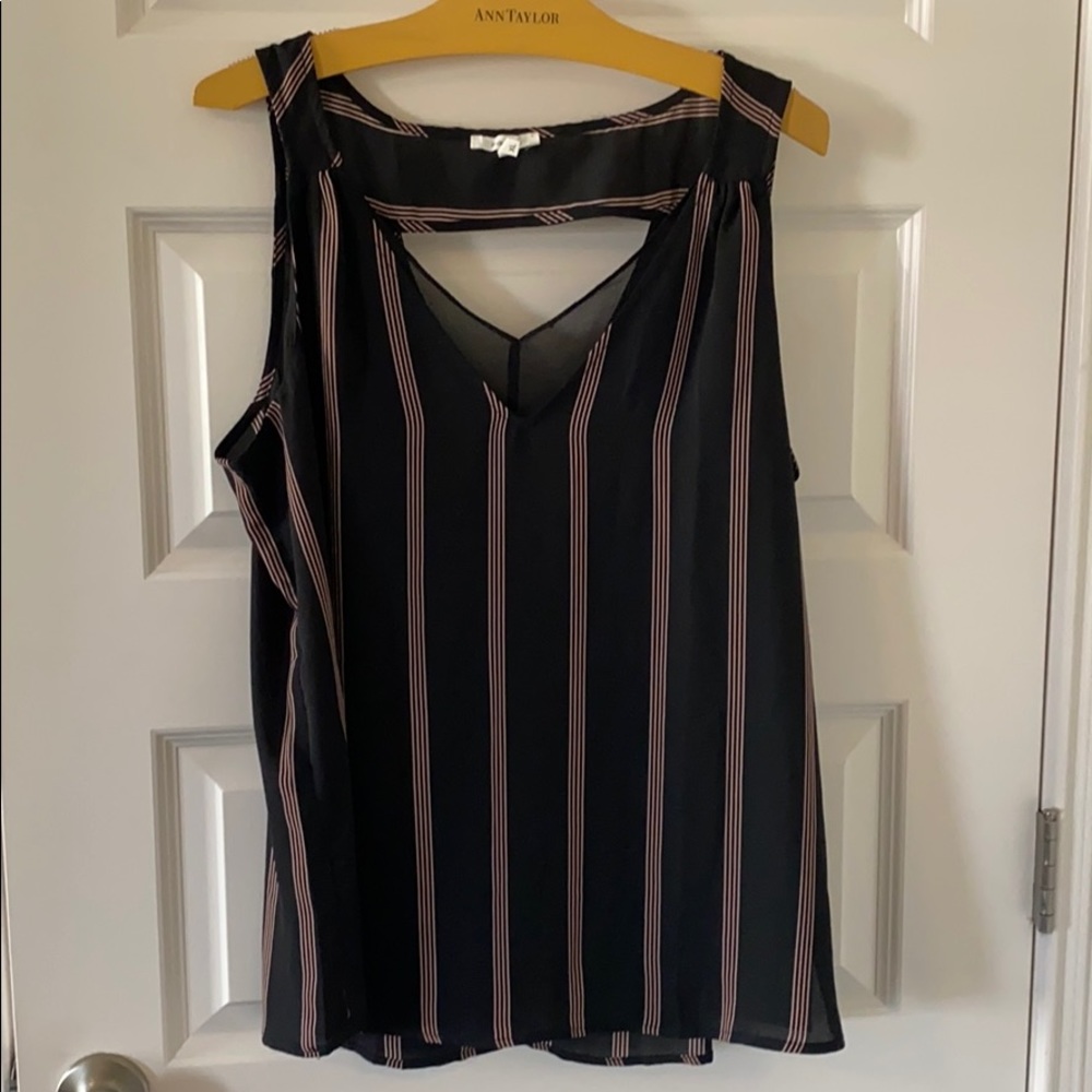 Maurices shirt